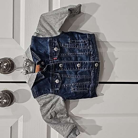 Levi Jean jacket - Picture 1 of 7